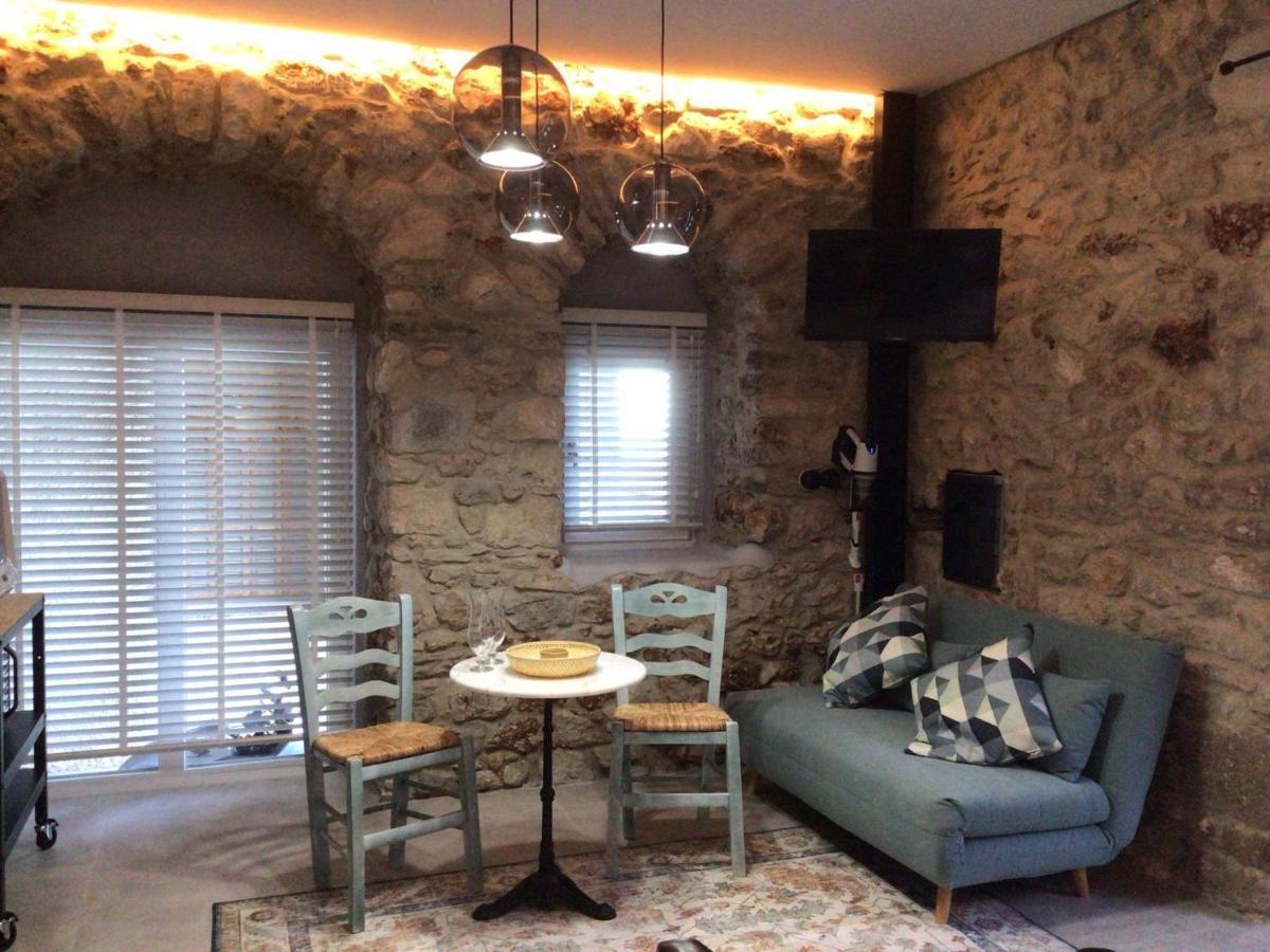 Laryssiou Suite Githio Exterior foto